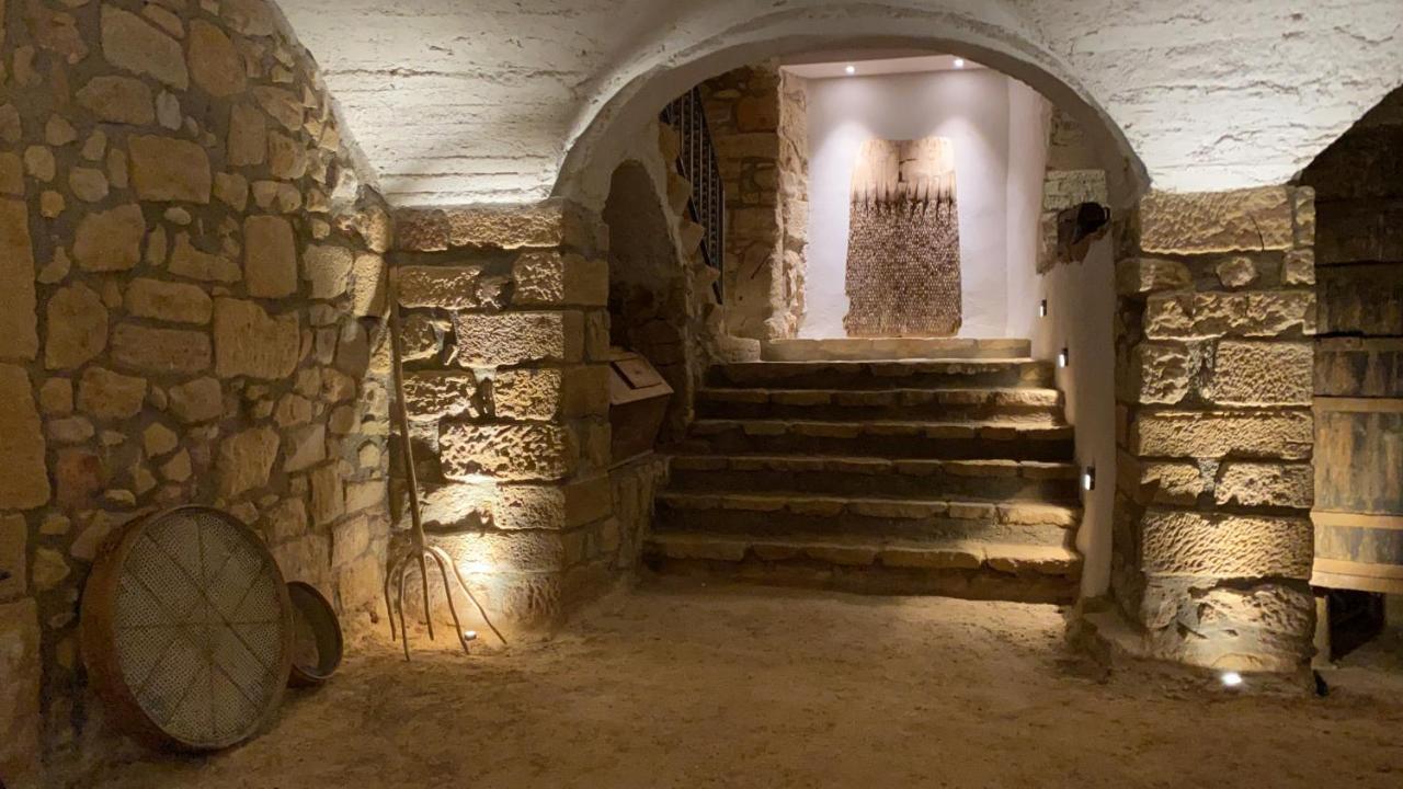 Casa Llobera 1792 Hotel La Pobla de Cervoles Exterior photo